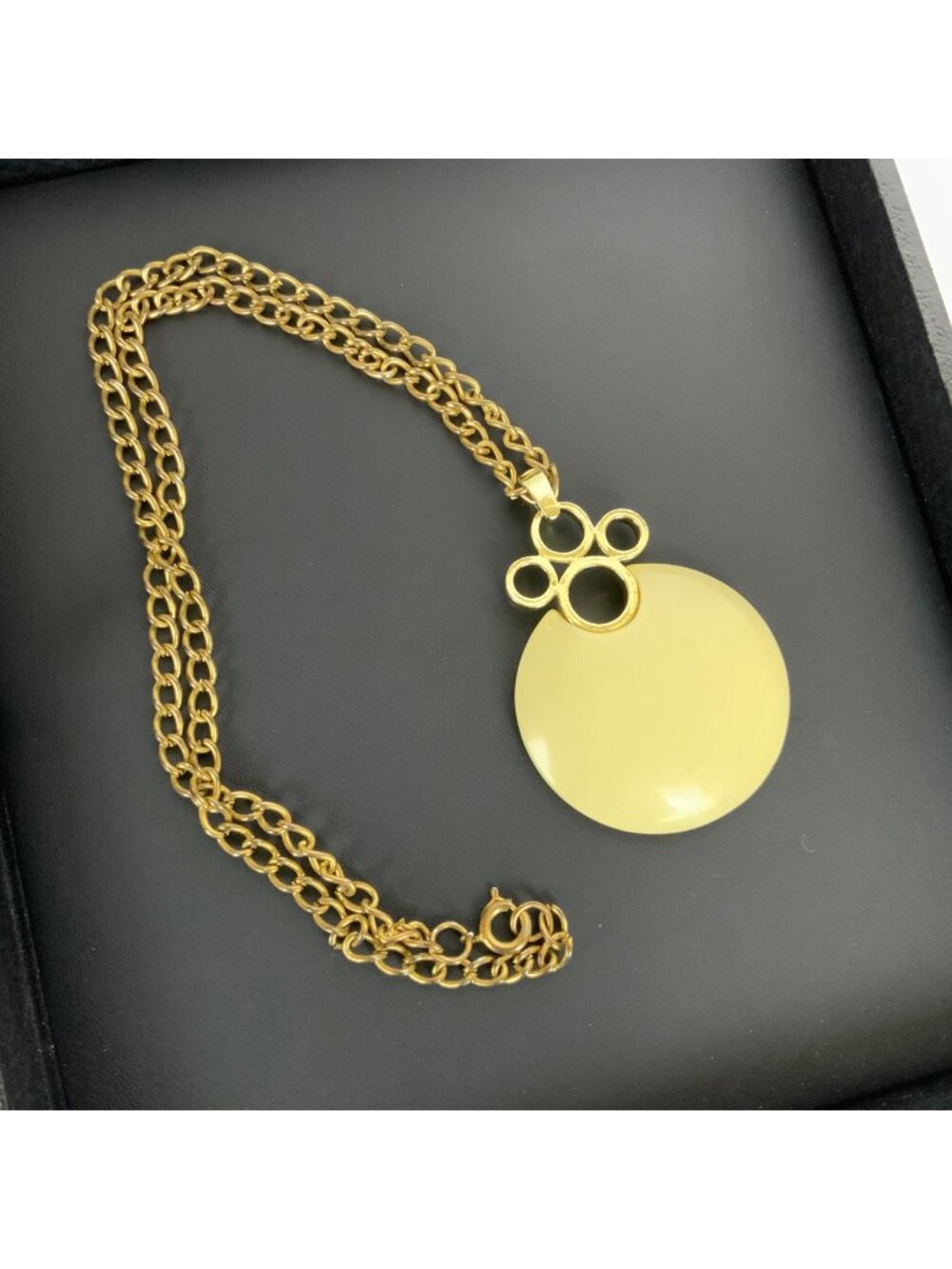 Vintage Gold-Tone Chain Necklace Round Cream Colored Pendant Geometric Design